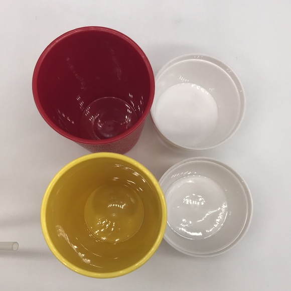 Tupperware Ketchup Mustard Dispensers Vintage USA made Yellow Red - Picture 10 of 14